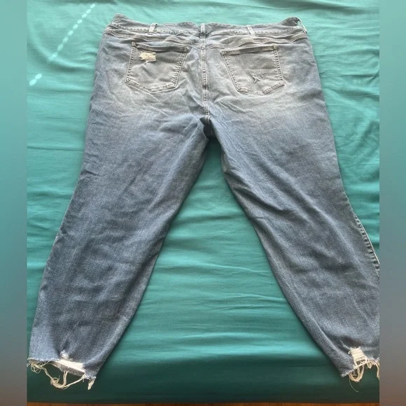 Torrid 28R Super Soft Jegging Medium Wash - Picture 7 of 11